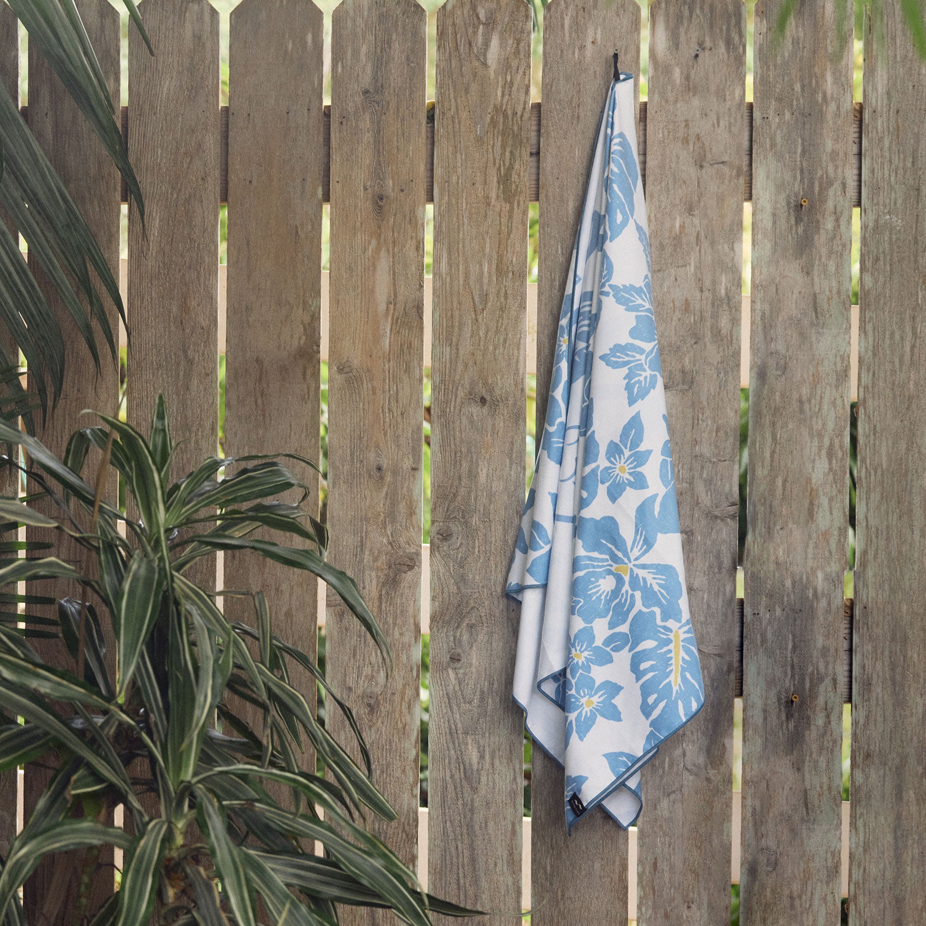 SLOWTIDE COSTA RICA TOWEL