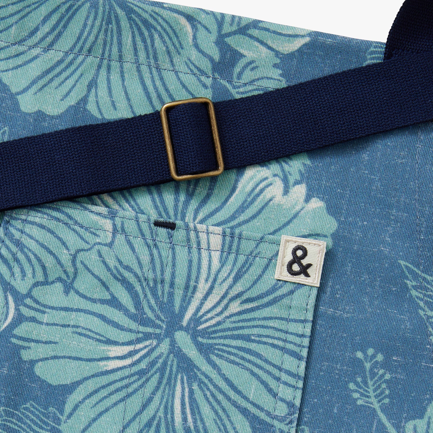 ALOHA BISCUS HEDLEY & BENNETT ESSENTIAL APRON